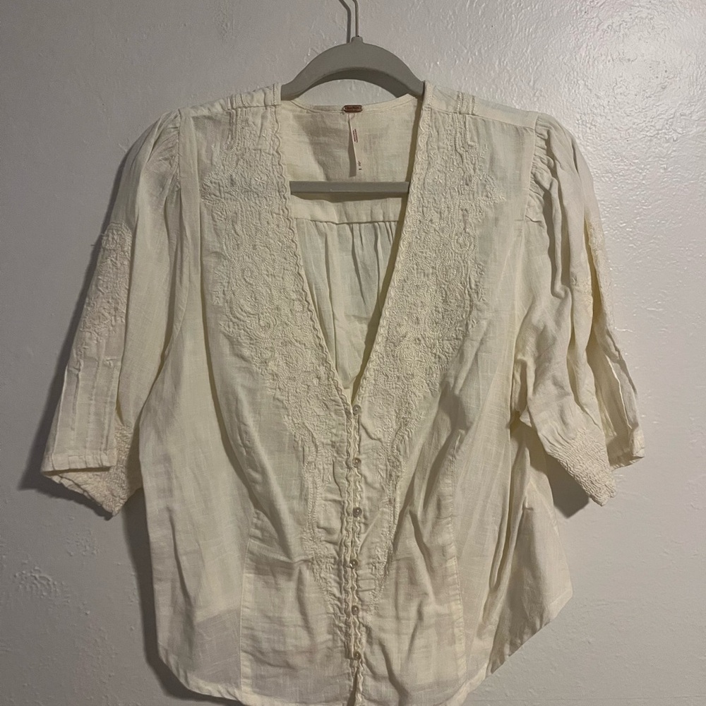 Free People // Cream 3/4 Sleeve Relaxed Blouse with Mandarin Collar
